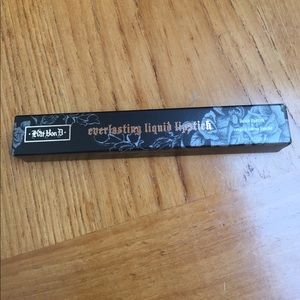 Kat Von D Everlasting Liquid Lipstick in Noble